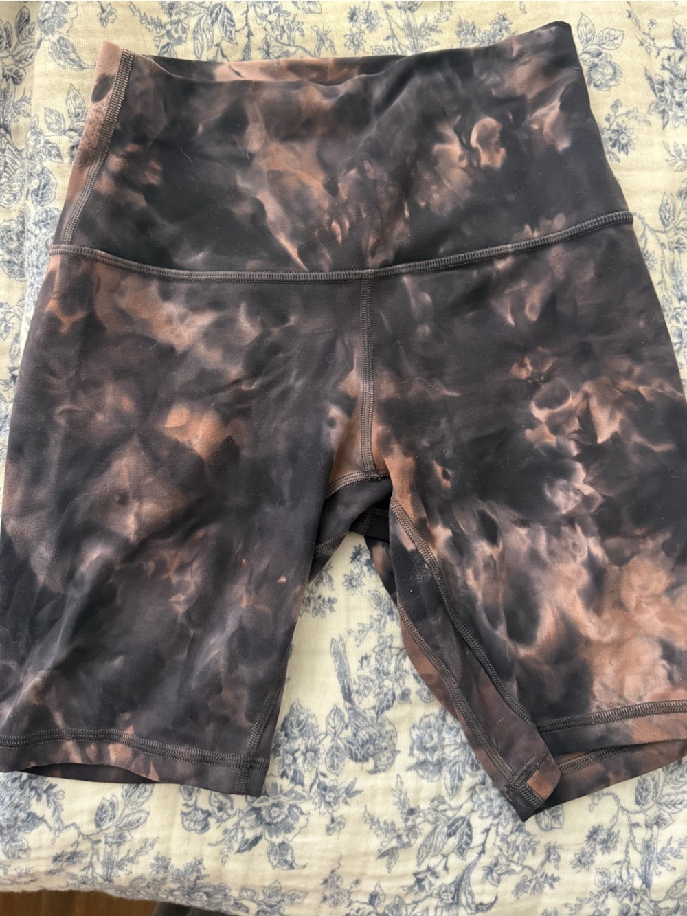 Lululemon Biker Shorts + Sports Bra Bundle – Size 6 / Small - Picture 8 of 12